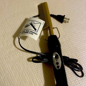 Never used electric hot comb